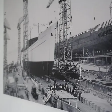 Houseboat With Water Terrace, Free Bikes & Fast Wifi Konukevi Amsterdam