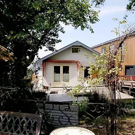 Houseboat With Water Terrace, Free Bikes & Fast Wifi