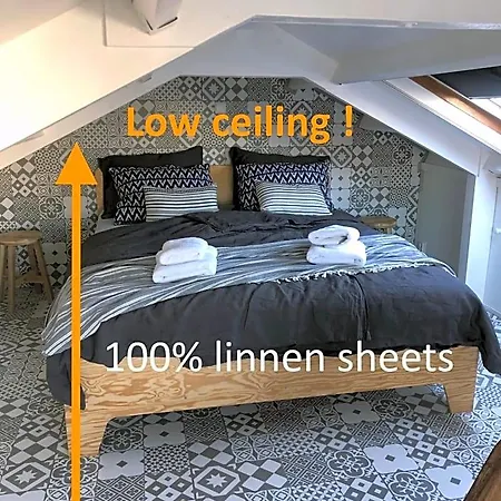 Houseboat With Water Terrace, Free Bikes & Fast Wifi 4*