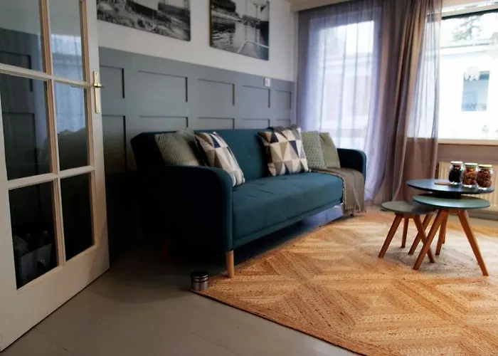 Houseboat With Water Terrace, Free Bikes & Fast Wifi בית הארחה 4*