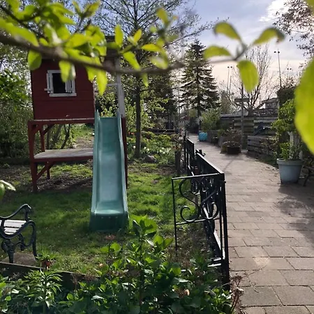 Houseboat With Water Terrace, Free Parking, Free Bikes & Fast Wifi فندق مبيت وإفطار